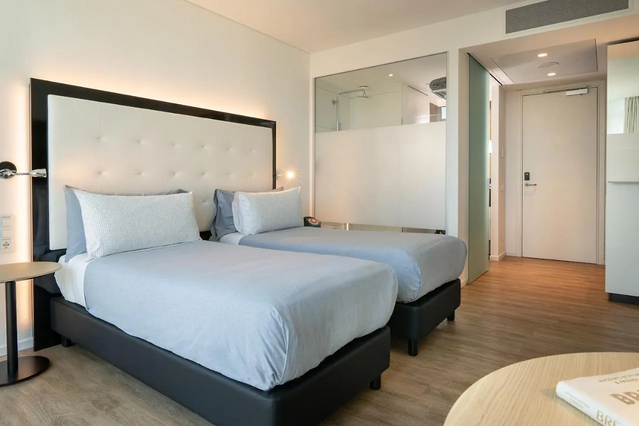 Отель Innside By Melia Milano Torre Galfa