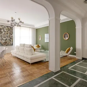 Appartement Heart Duomo District, Milan